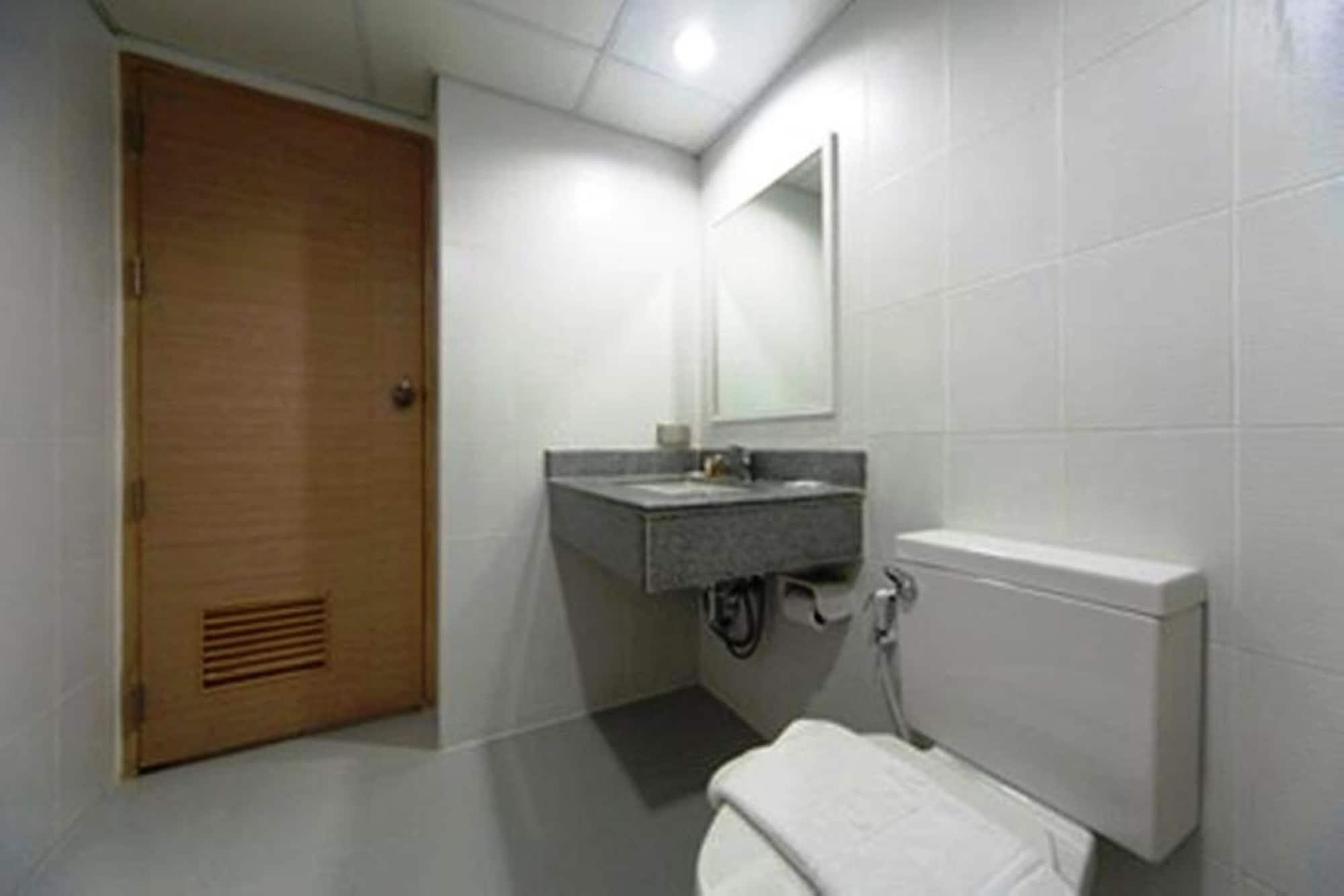 Gateway Hotel Pratunam Bangkok Exterior foto